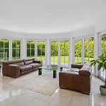 Pet Friendly In With Wifi Сasa de vacaciones Dassendorf