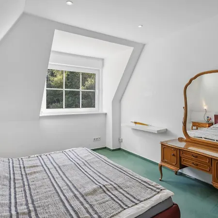 4 Bedroom Amazing Home In Dassendorf