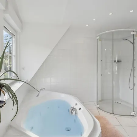 Dom wakacyjny 4 Bedroom Amazing Home In Dassendorf Dassendorf
