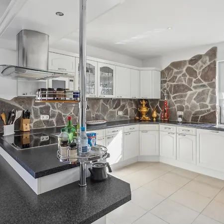 4 Bedroom Amazing In * Dassendorf